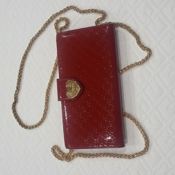 GUCCI GUCCISSMA Wine Patent Leather Continental Bifold Wallet Gold Heart Lock